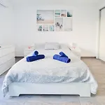 Beautiful In Benalbeach 公寓 贝纳尔马德纳